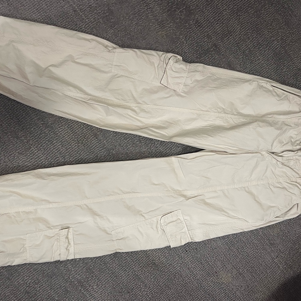 Zara Women's Cream Cargo Pants